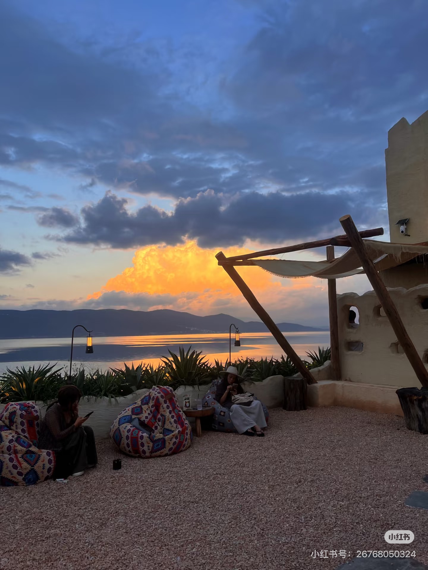 Sunrise Mountain & Sea Café 14