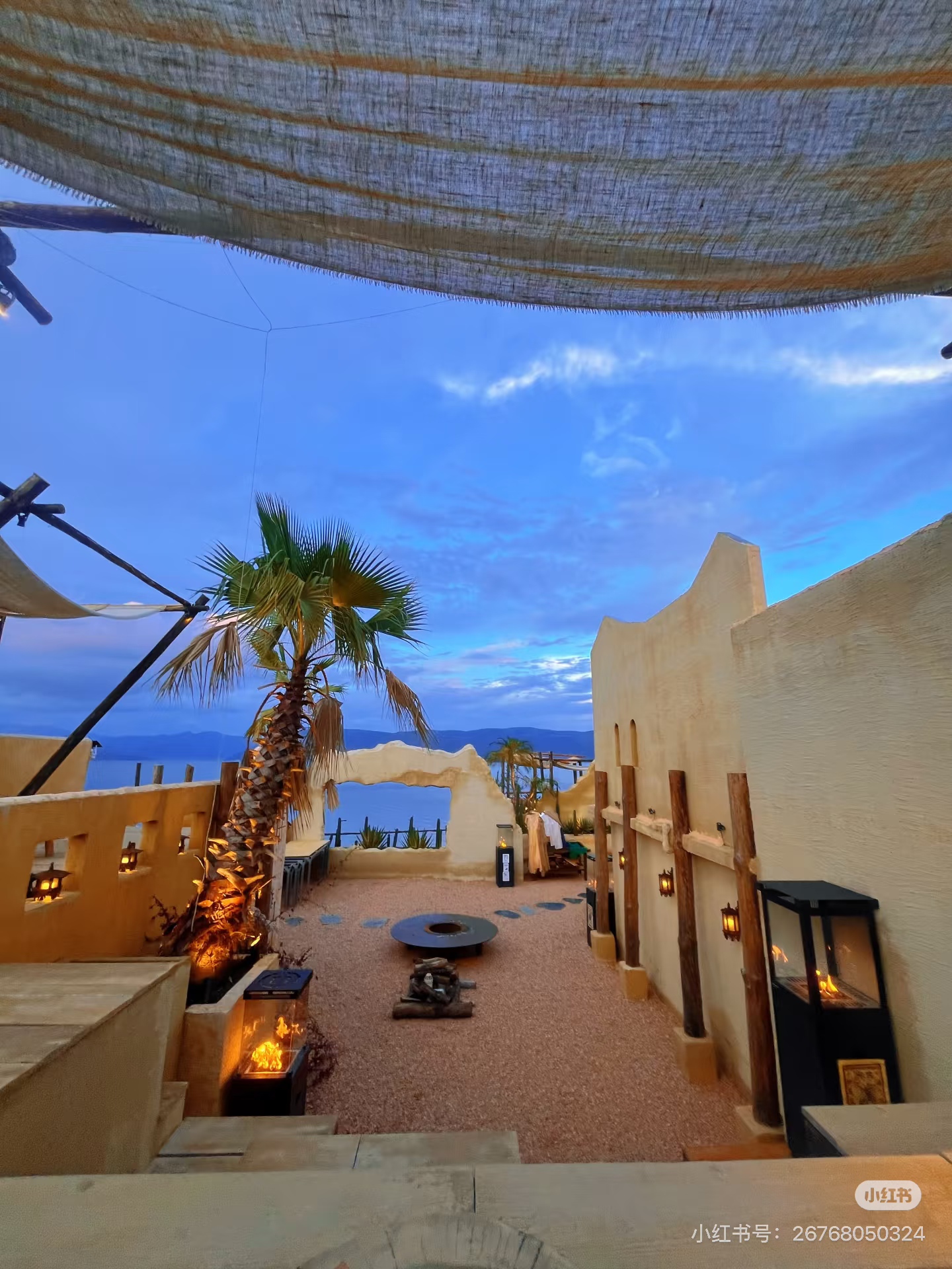 Sunrise Mountain & Sea Café 20